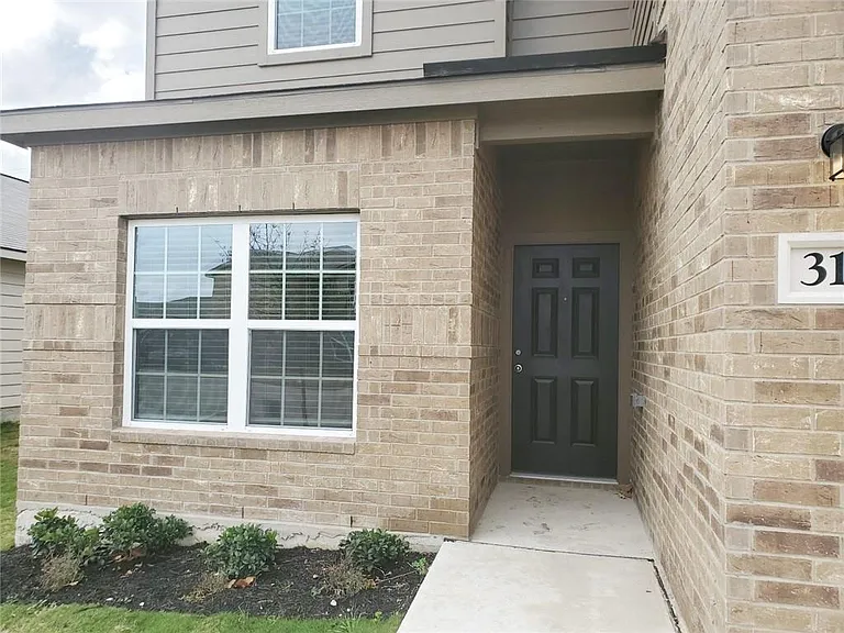 317 Hyacinth Way — Photo 2