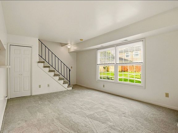 4th image of 2570 Ivy Hill Ln