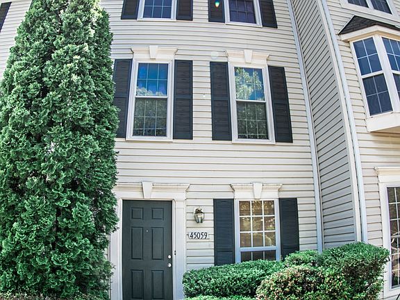 2nd image of 45059 Fellowship Sq