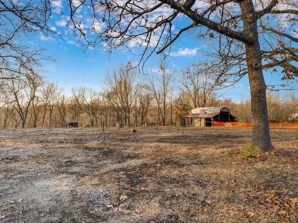 10033 N Farm Rd 165, Fair Grove, MO 65648