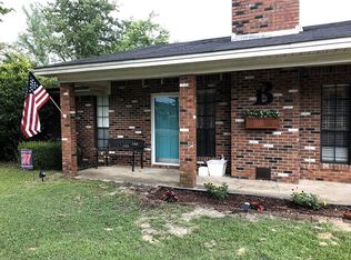 2302 Hickory Dr, Tupelo, MS 38801