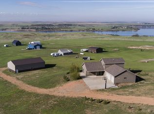 6990 Deer Ln, Glen Ullin, ND 58631