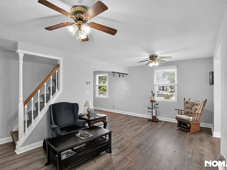 8217 Cornwall Rd — Photo 5
