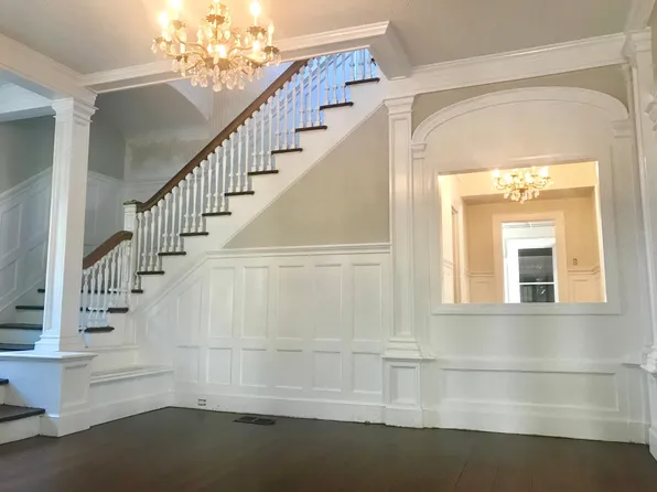 493 Whitney Ave #3, New Haven, CT 06511