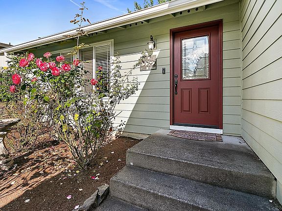 3rd image of 13303 117th Street Ct E