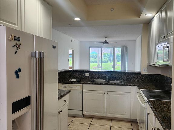 3rd image of 27 Royal Palm Way #102