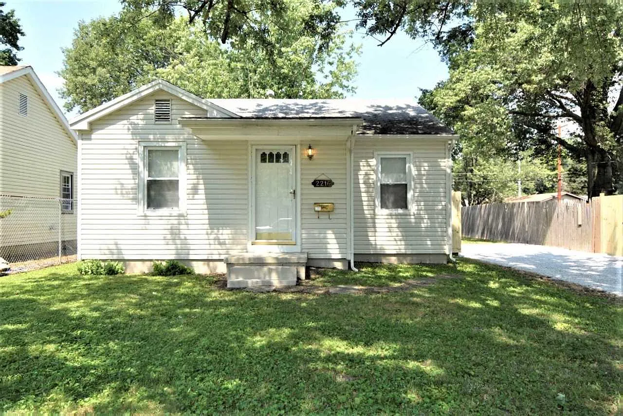 2216 Margybeth Ave photo 1