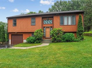 2 Birch St, Johnston, RI 02919