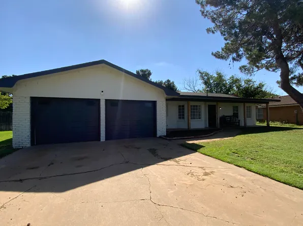 2504 Itasca St, Plainview, TX 79072