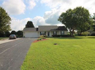 476 Hadley Loop Rd, Bowling Green, KY 42101