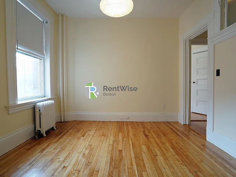 2 Ware St #109U — Photo 5