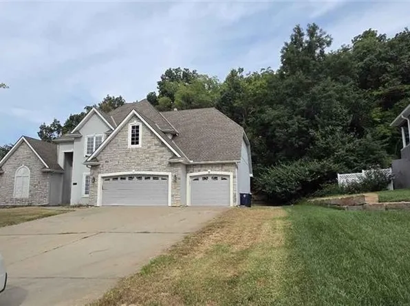 6826 N Charleston Dr, Kansas City, MO 64119