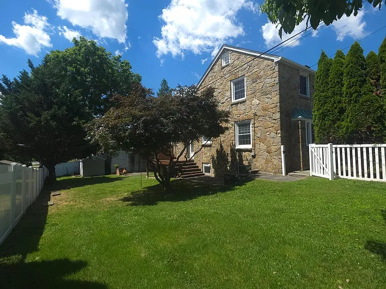 1156 Garfield Ave — Photo 30