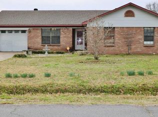1209 Privett Park Dr, Lonoke, AR 72086