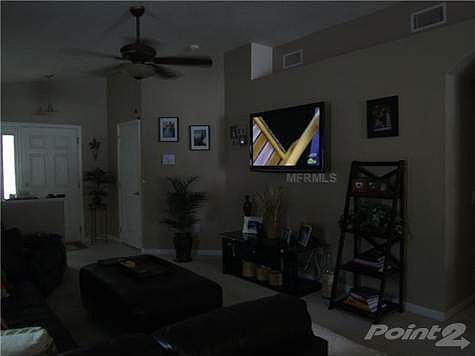 4th image of 7979 Carriage Pointe Dr