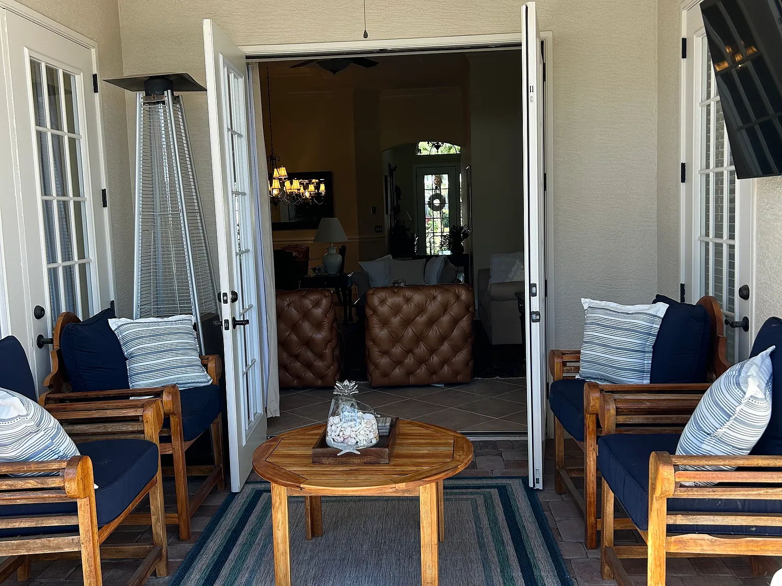 3 bed, 2079 sqft, $5,500 — Photo 3