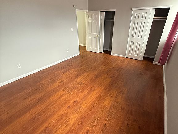 3rd image of 4810-12 N Broad St Floor 3