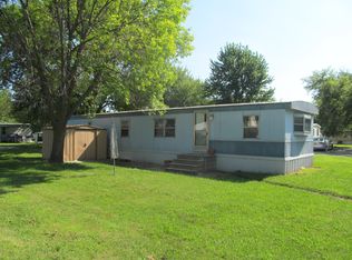 61 Summer Cir NE, Cedar Rapids, IA 52402