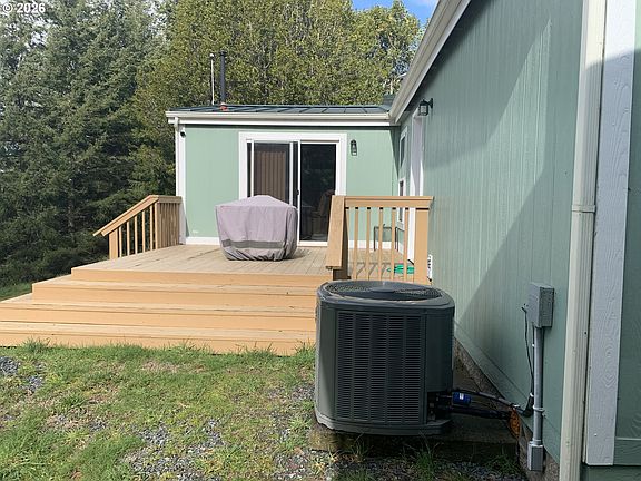 2nd image of 94211 McNeely Ln