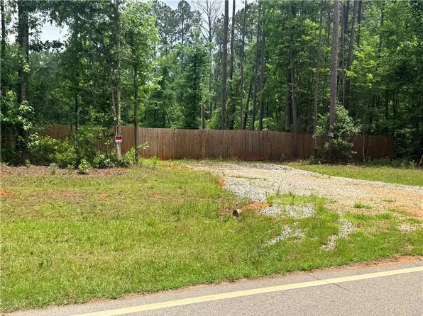 373 Parker Rd, Covington, GA 30014