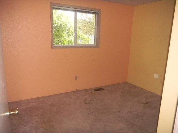 5th image of 13612 E Heroy Ave