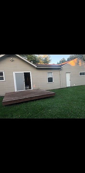 1st image of 3220 Fernwood Dr