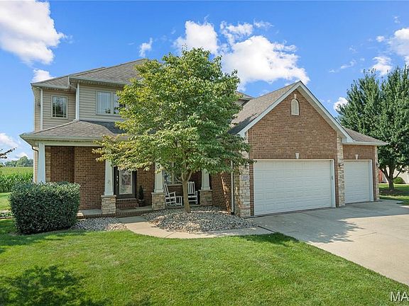 2nd image of 2045 Grandview Dr
