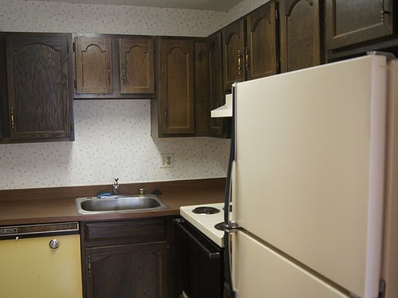 3rd image of 5778 Village Green Dr