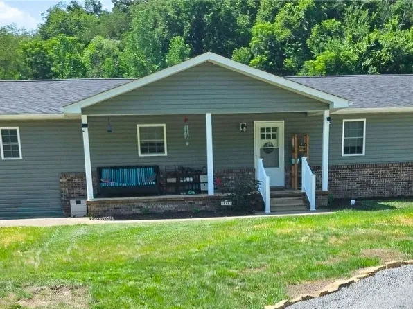 633 Bartleyville Rd, Burgettstown, PA 15021