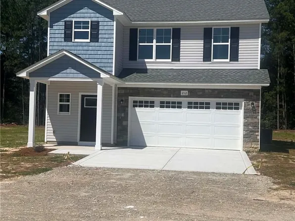 212 Nandina Rd, Raeford, NC 28376