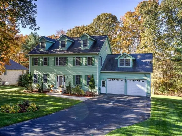 3 Foxwood Dr, Lincoln, RI 02865