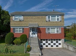 78 Post Pl, Harrison, NY 10528