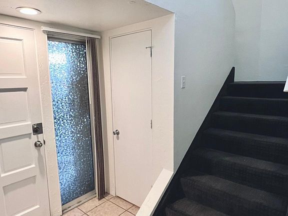 2nd image of 2286 N Junipero Ave APT 4