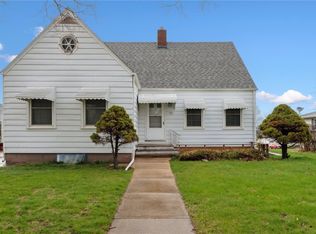 502 W 1st St, Mechanicsville, IA 52306