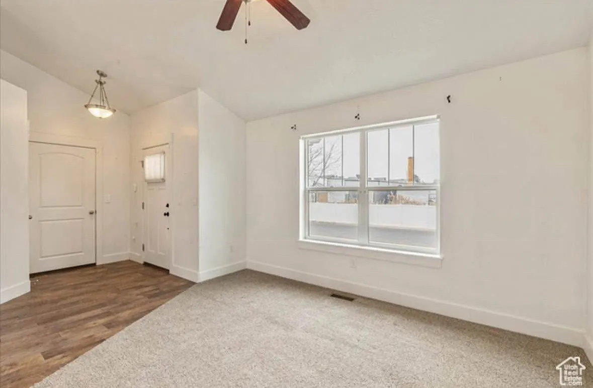 Building Photo - 854 N 520 W