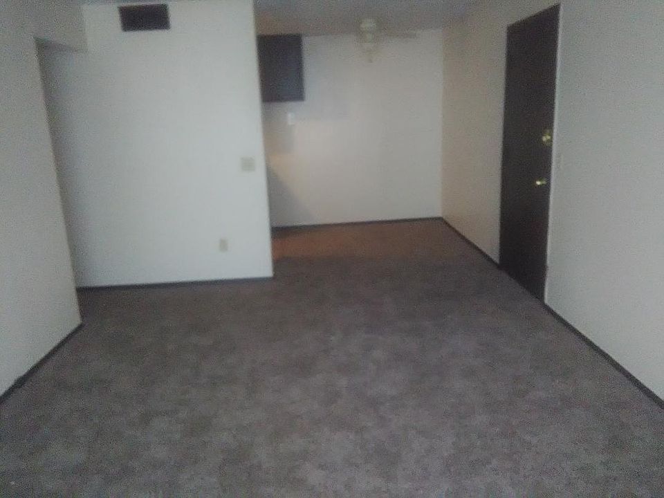 Living Room facing into Dining