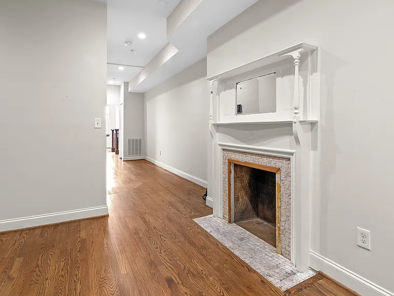 1609 Saint Paul St #2 — Photo 9
