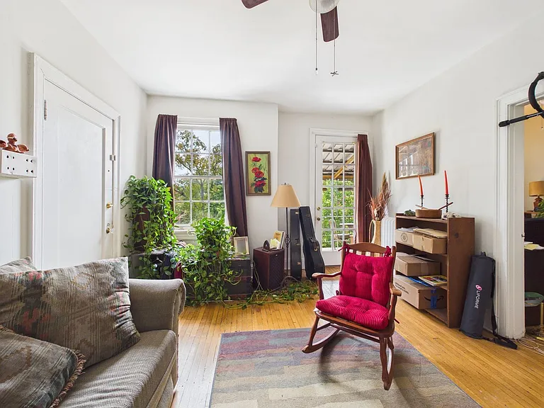 3106 Patterson Ave #6 — Photo 2