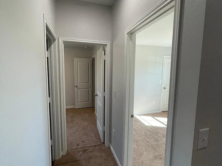 136 Voss — Photo 3