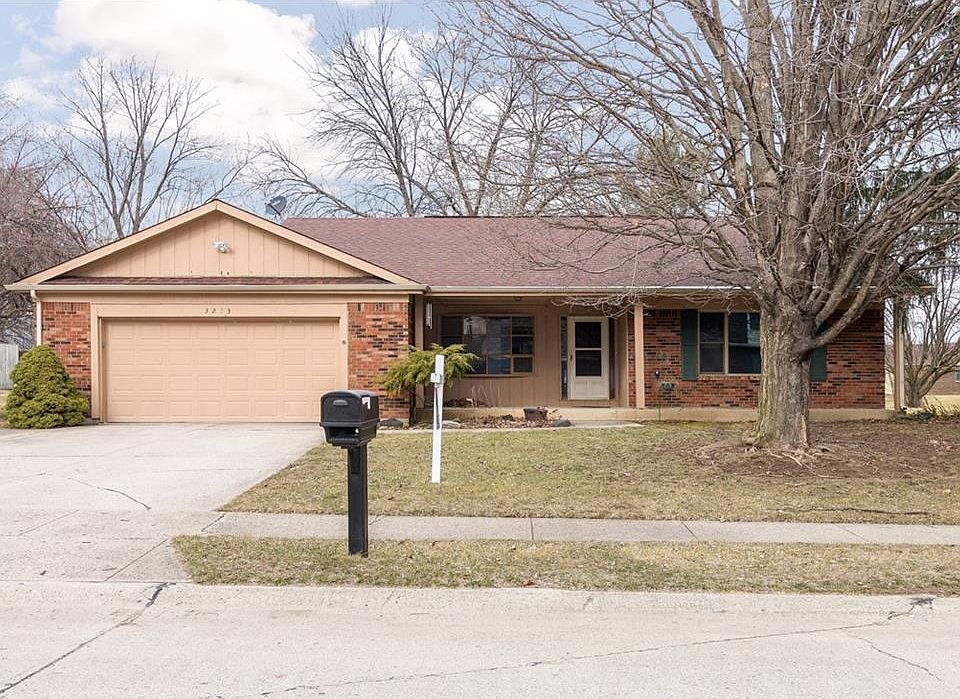 1st image of 3233 Acacia Dr