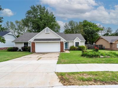 1025 Meadowlark Ln, Siloam Springs, AR, 72761