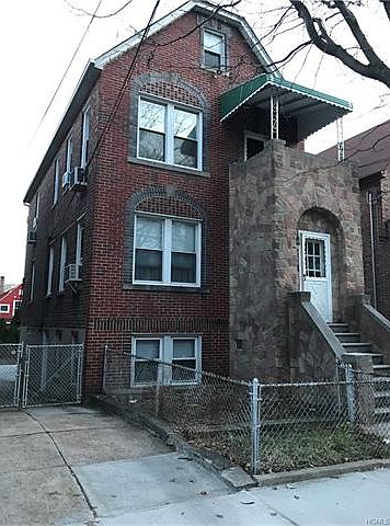 2nd image of 3640 Irwin Ave