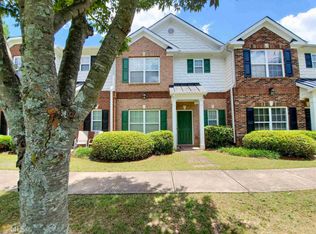2813 Village Trce, East Pt, GA 30344