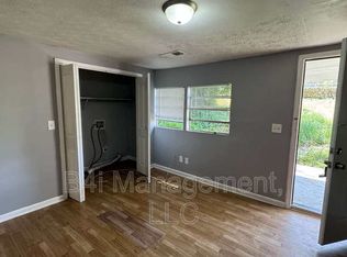 3175 Washington Rd, East Pt, GA 30344