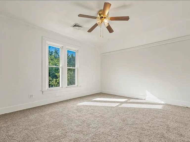 18 Madison St — Photo 10