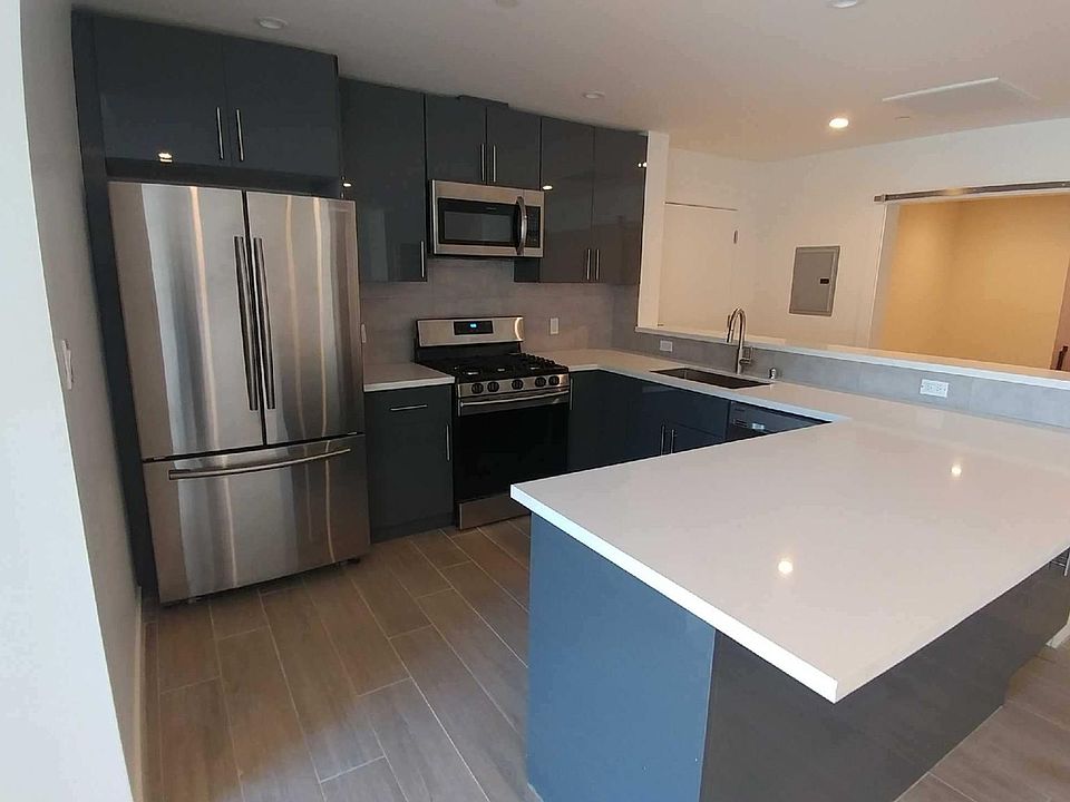 1st image of 172 Haight St #10