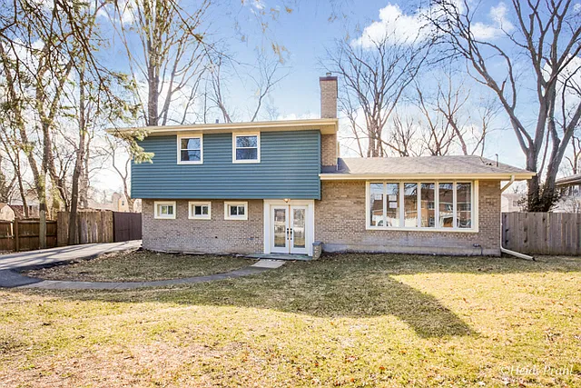 381 Geneva Rd photo 1