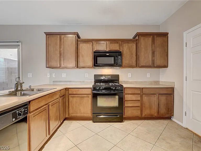8964 Salvatore St — Photo 15
