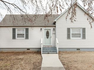 200 N High St, Caney, KS 67333