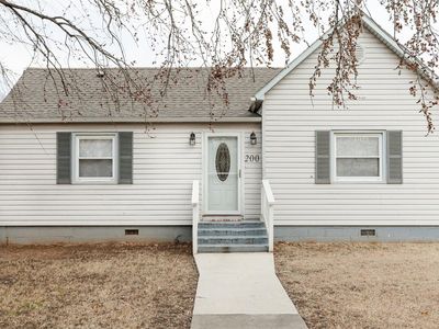200 N High St, Caney, KS, 67333